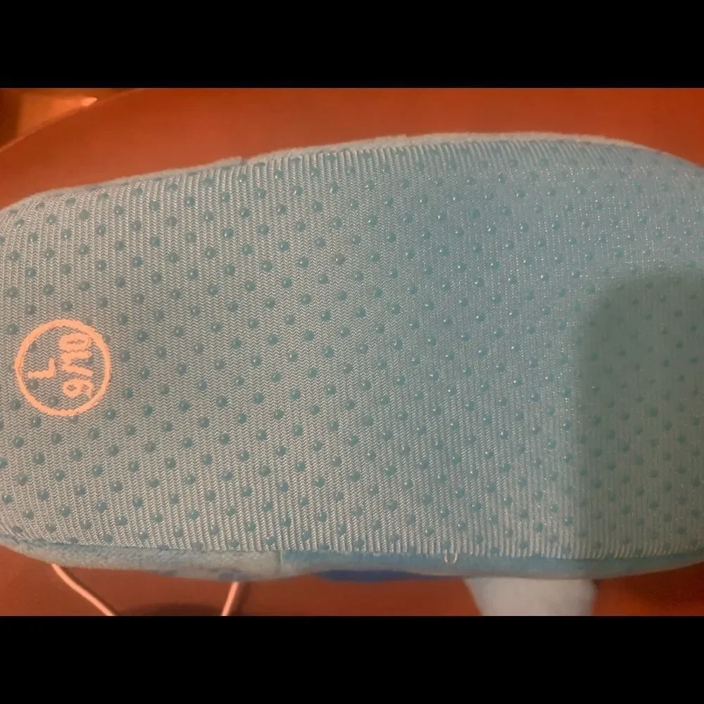 Blue Blues Clues Magenta Slip On Slippers Toddler size 9/10. NWT!